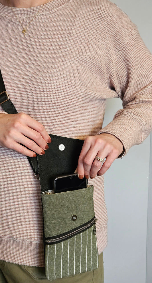 Phone purse Sacred Heart of Jesus interior Catholic crossbody handmade purse