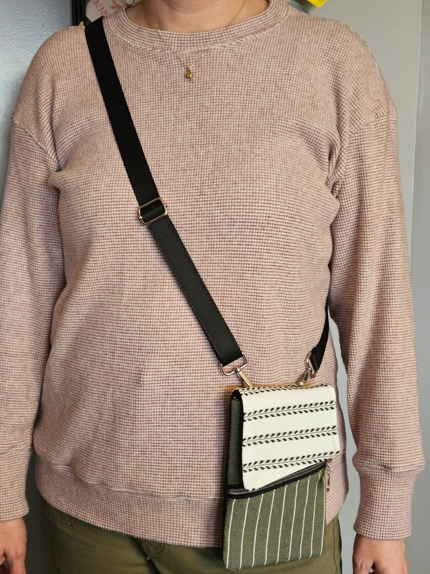 Phone purse Sacred Heart of Jesus interior Catholic crossbody handmade purse